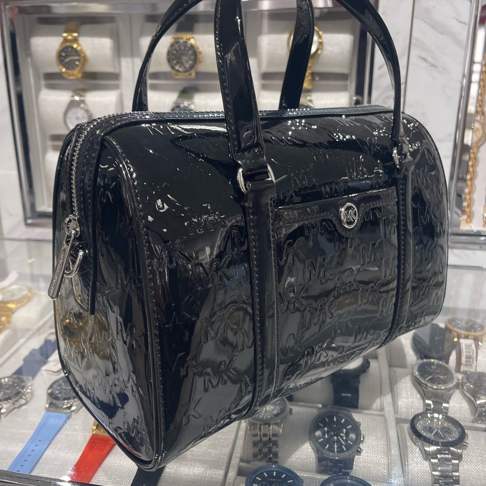 MICHAEL KORS Jet Set Medium Patent Logo Debossed Duffel Crossbody Bag
Silver
NWT